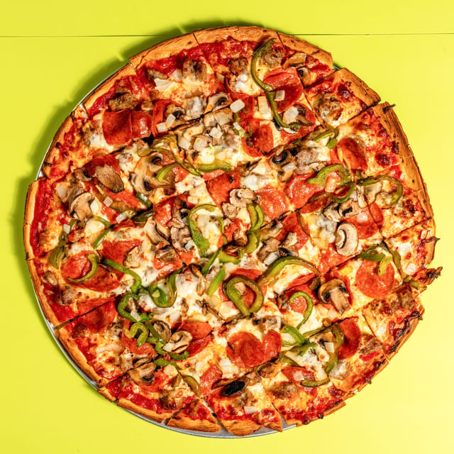 Pavia's Pizza (14" Large).
