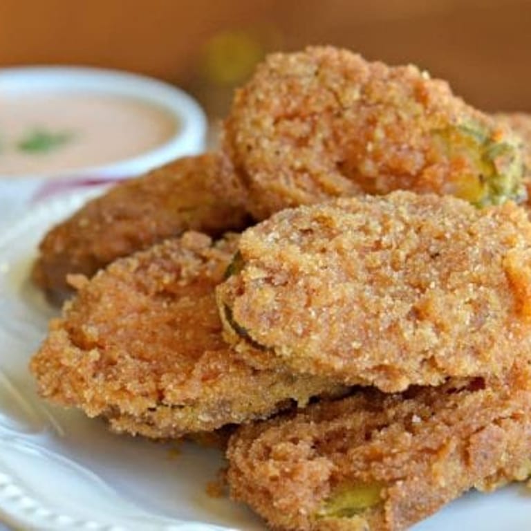 Crunchy Fried Pickles: A Tasty Appetizer Option